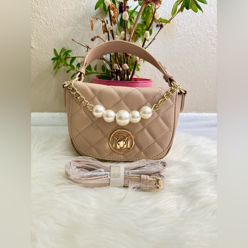 Badgley Mischka Quilted Chloe Pearl Handbag/Crossbody NWOT